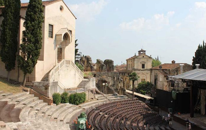 Hotel to visit the Roman Theatre in Verona